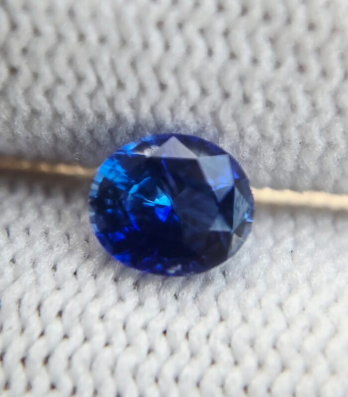 Natural Corundum Blue Sapphire 0.85 ct