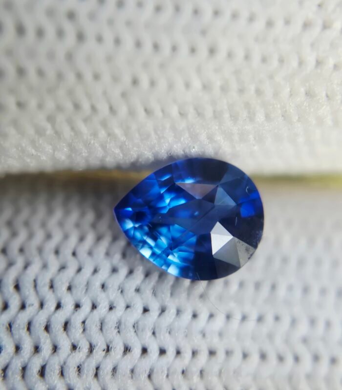 1.04 ct Blue Sapphire