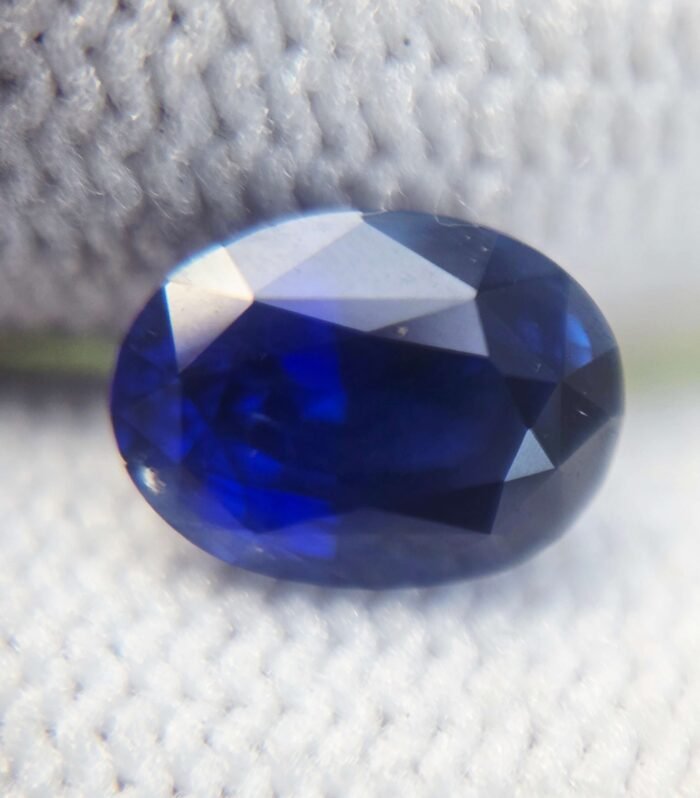 Natural Corundum Blue Sapphire 1.73 ct