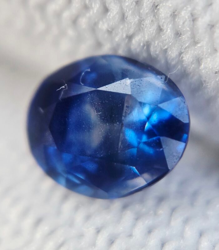 1.25 ct Blue Sapphire