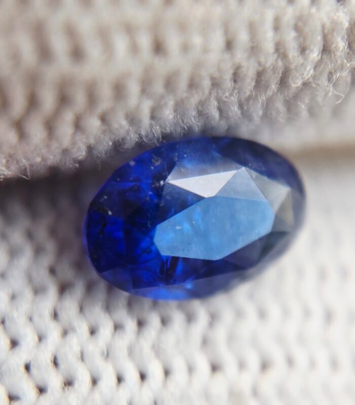 Natural Corundum Blue Sapphire 1.07 ct