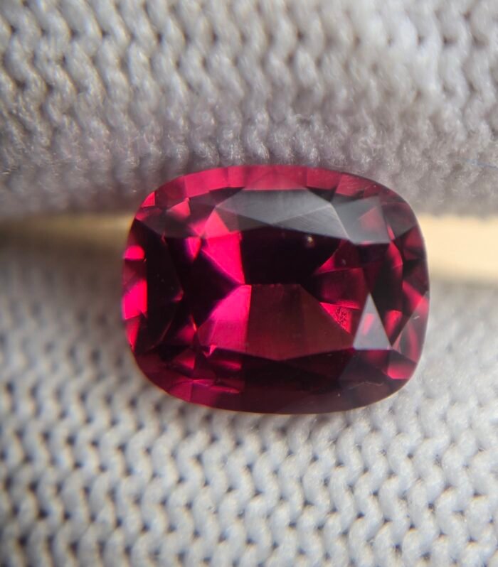 Natural Rhodolight Granet 3.05 ct