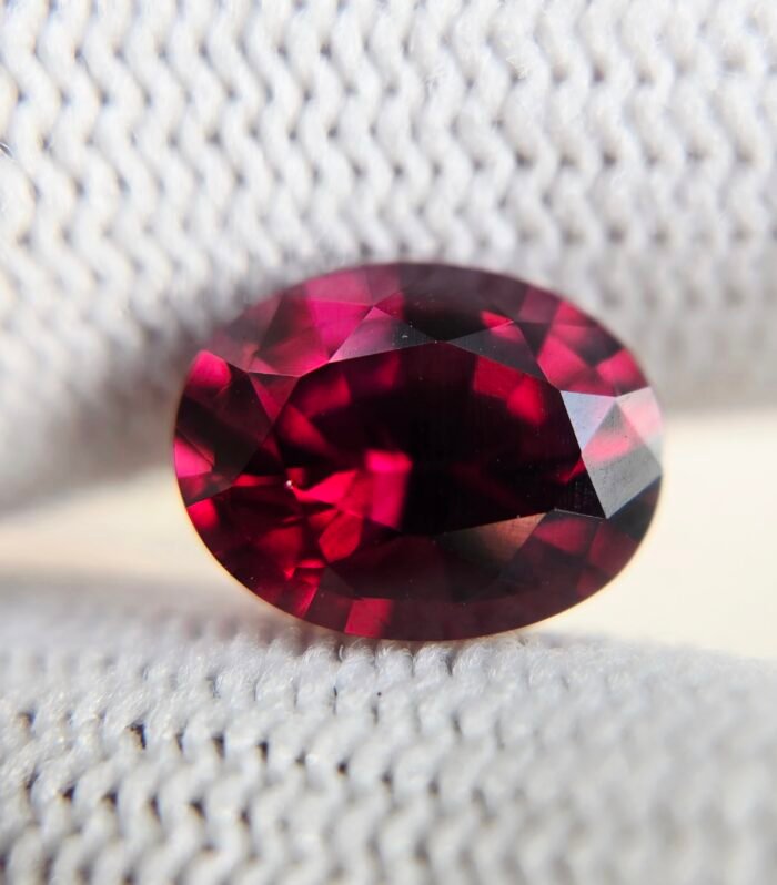 Natural Rhodolight Granet 3.11 ct