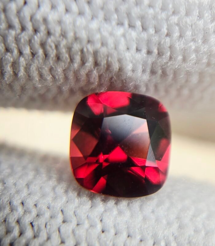 Natural Rhodolight Granet 1.45 ct