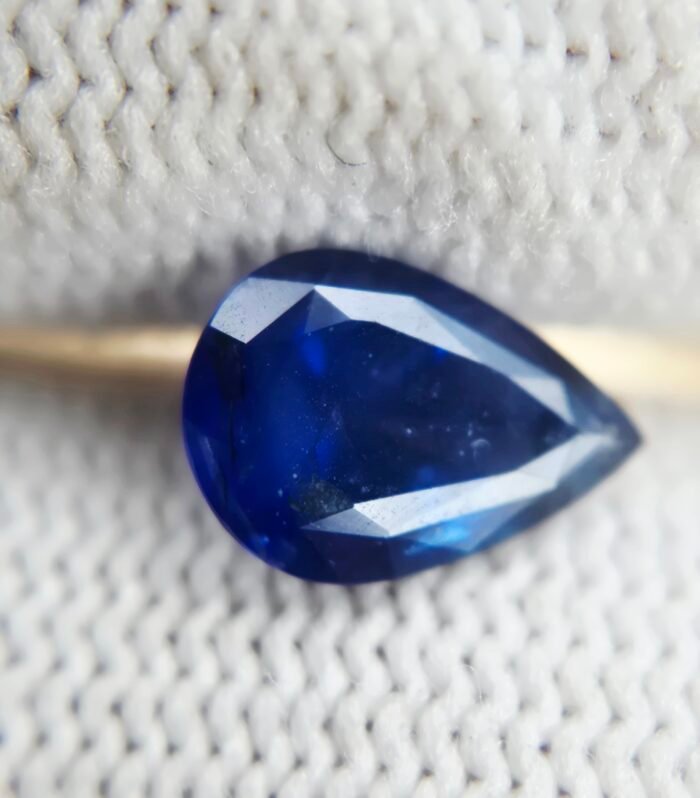 Natural Corundum Blue Sapphire 1.28 ct