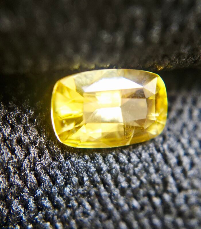 Natural Corundum Yellow Sapphire 1.38 ct